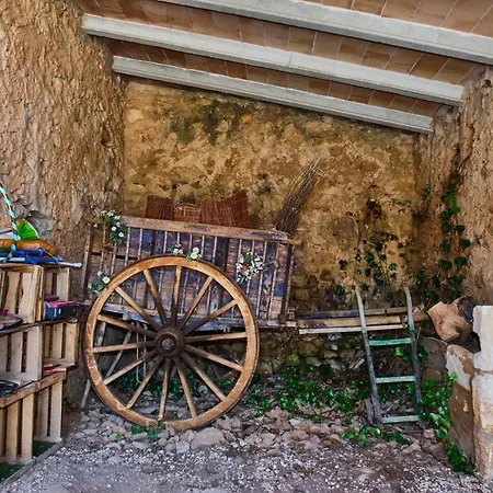 Rural Son Pou Villa *
